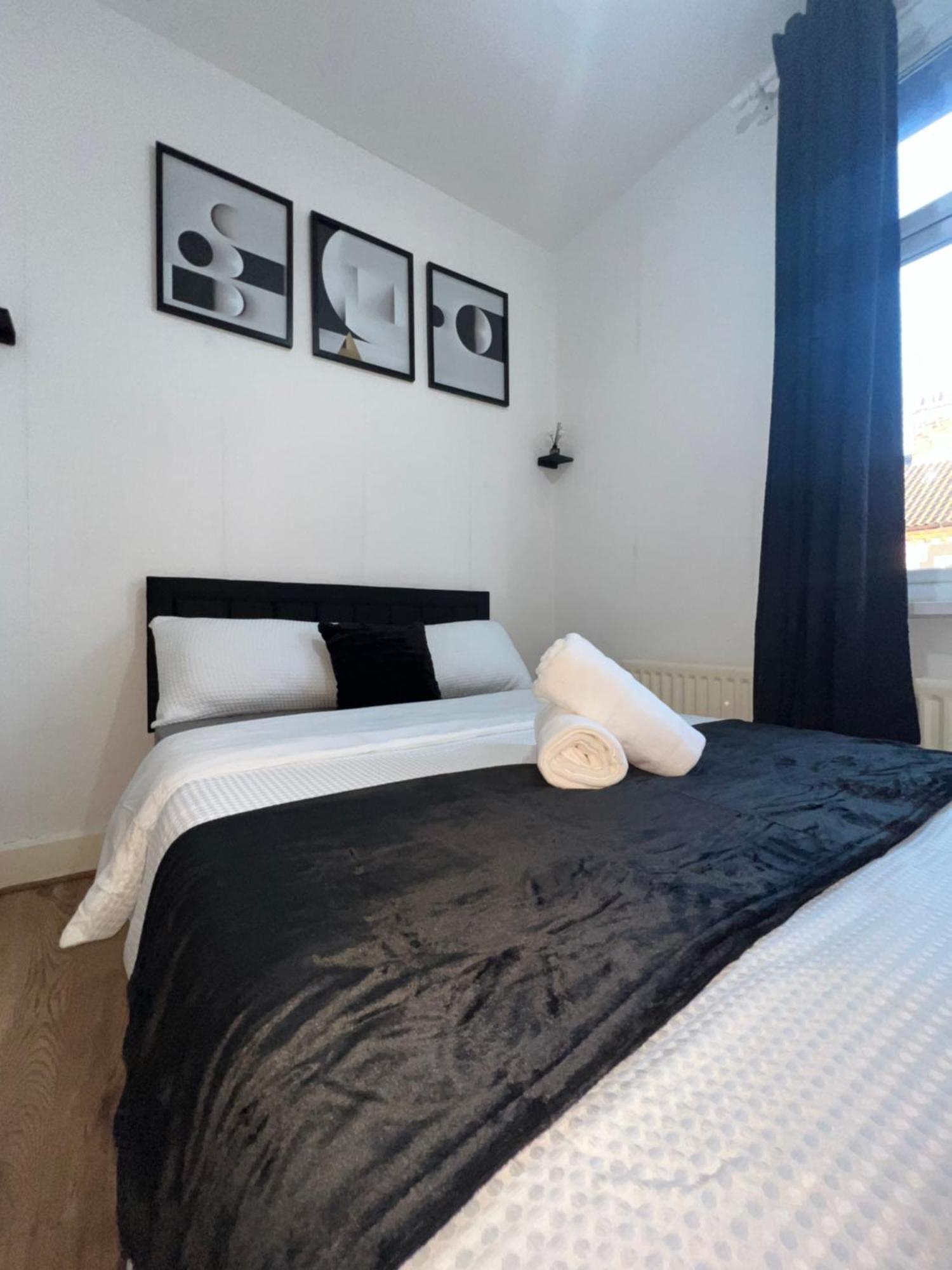 Adorable Double Room Middlesbrough Exterior photo