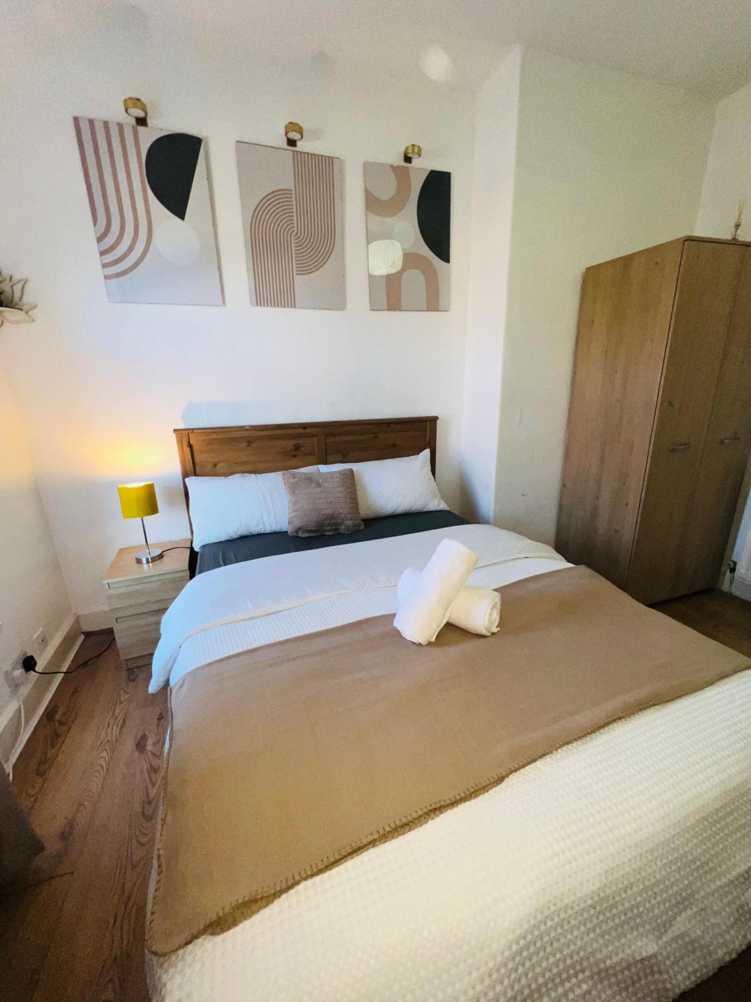Adorable Double Room Middlesbrough Exterior photo
